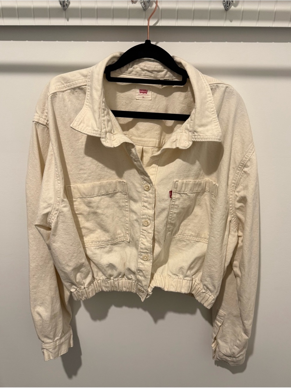 Levi's Cream Cropped Denim Jacket with Elastic Hem